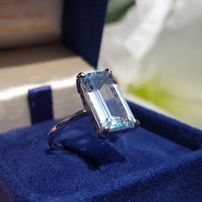 5.5ct Blue Topaz Solitaire Cocktail Ring