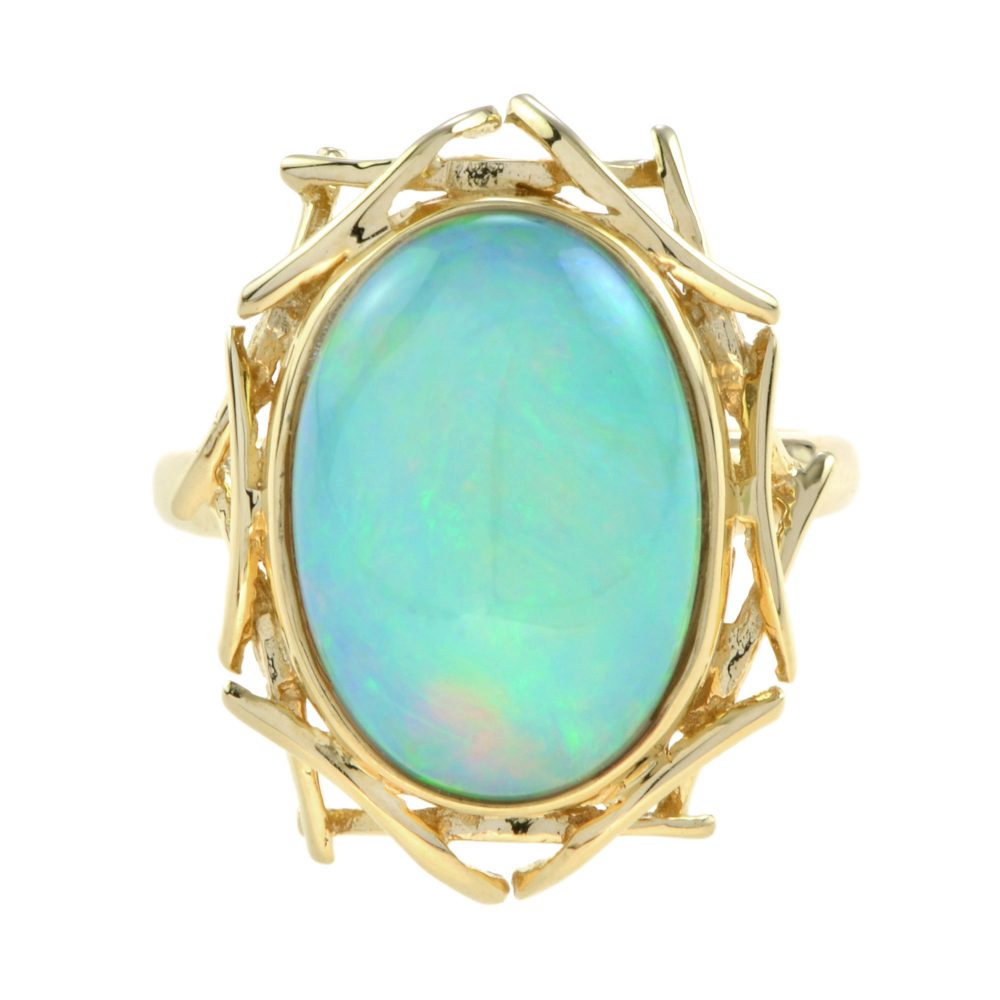 Decorative 6.5ct Ethiopian Opal and Yellow Gold Cocktail Ring