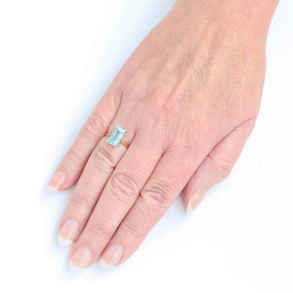Vintage 2.91ct Aquamarine Solitaire 18ct Yellow Gold Dress Ring