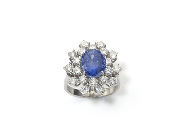 Vintage Sapphire Diamond Gold Cluster Ring