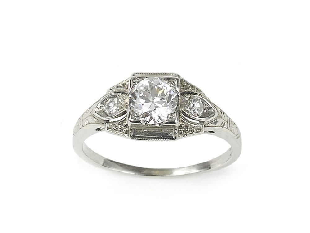Antique Art Deco 18ct White Gold Diamond Ring