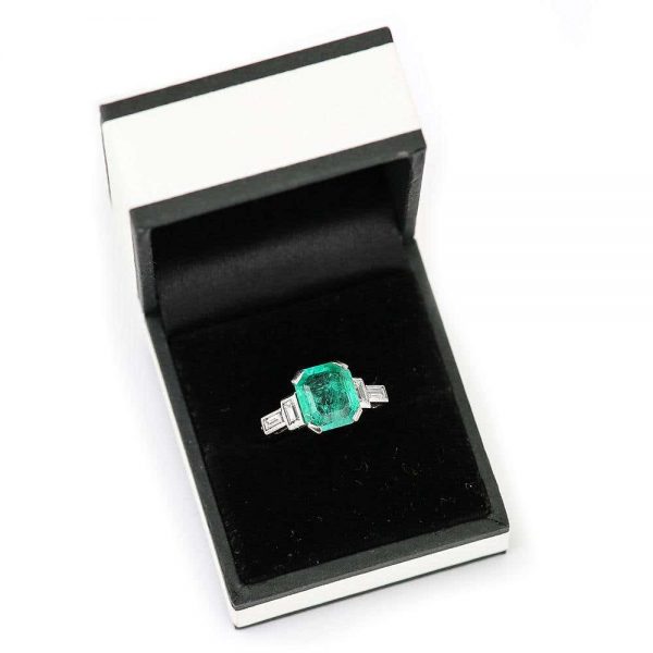 Antique Art Deco Certified Untreated 3.4ct Columbian Emerald and Baguette Diamond Ring