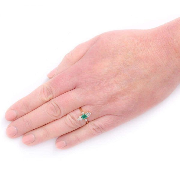Antique Edwardian Columbian Emerald and Diamond Cluster Ring Circa 1910 with Certificate