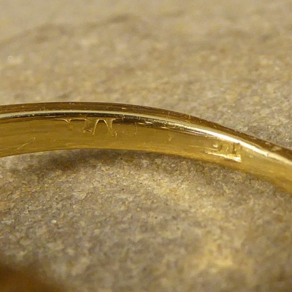 Antique Art Deco Diamond & Sapphire Horizontal Panel Ring