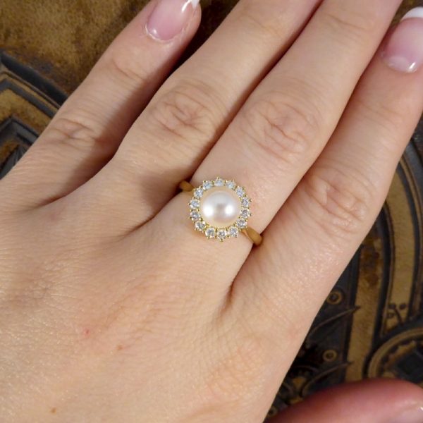 Diamond & Pearl Cluster Ring