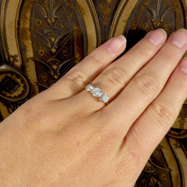 Vintage 1.54ct Three Stone Diamond Ring, 18ct Gold