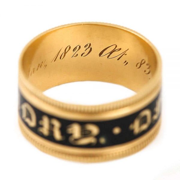Antique Georgian 'In Memory Of' 18ct Gold Black Enamel Band Ring, circa 1823