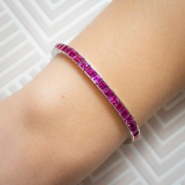 RUBY AND WHITE GOLD LINE BRACELET