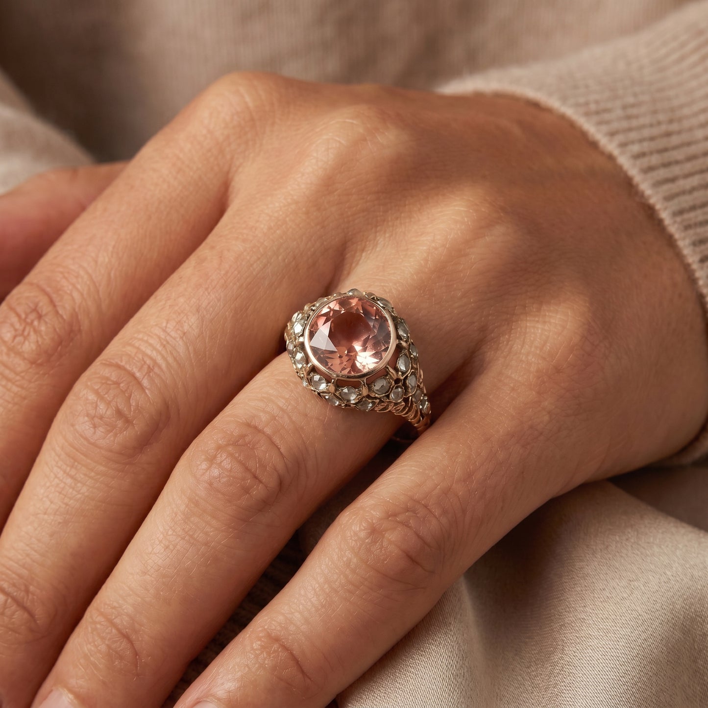 Vintage 18 ct Gold 4.68 ct Pink Tourmaline Ring