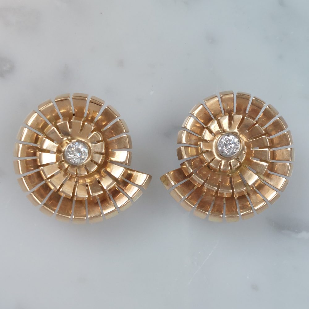 Retro Vintage 0.45ct Old Brilliant Cut Diamond Gold Shell Earrings