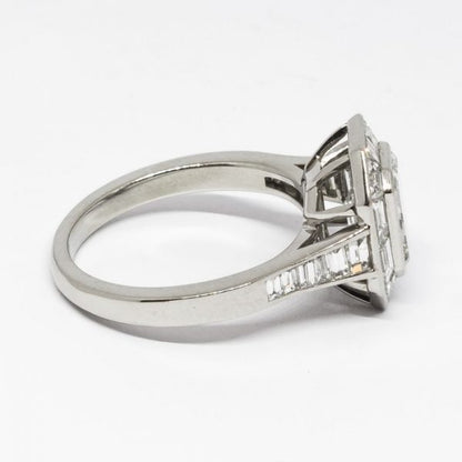 DIAMOND MITRE SET RING, 1.70 CARAT