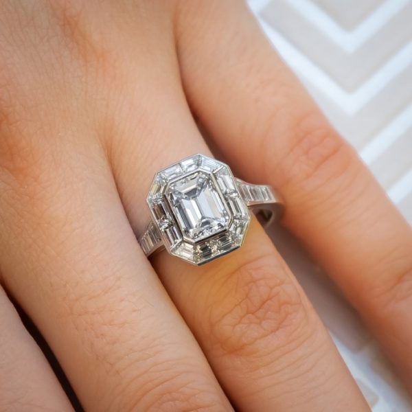 DIAMOND MITRE SET RING, 1.70 CARAT