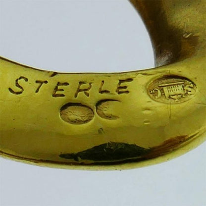 STERLÉ CHILD AND DOG CORAL TURQUOISE JADE AND GOLD BROOCH