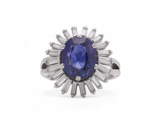 Art Deco style 18kt White Gold 2.30 ct. Sapphire and Diamond Cluster Dress Ring