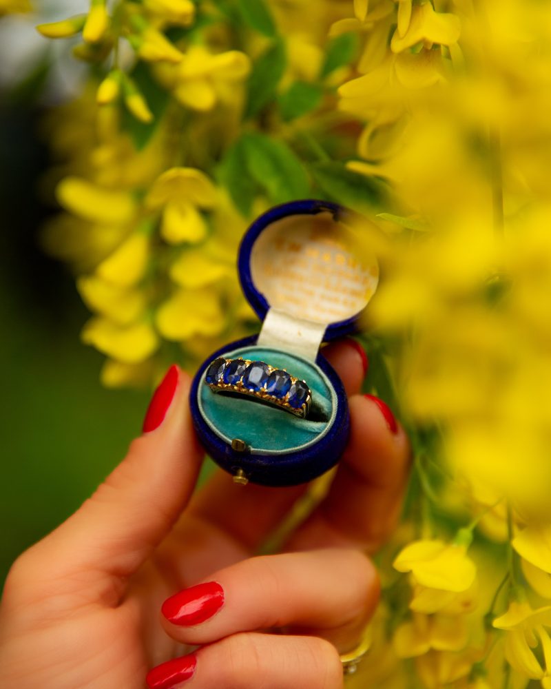 Victorian Five-Stone 2.04 Carats Sapphire Ring In 15 Carat Gold