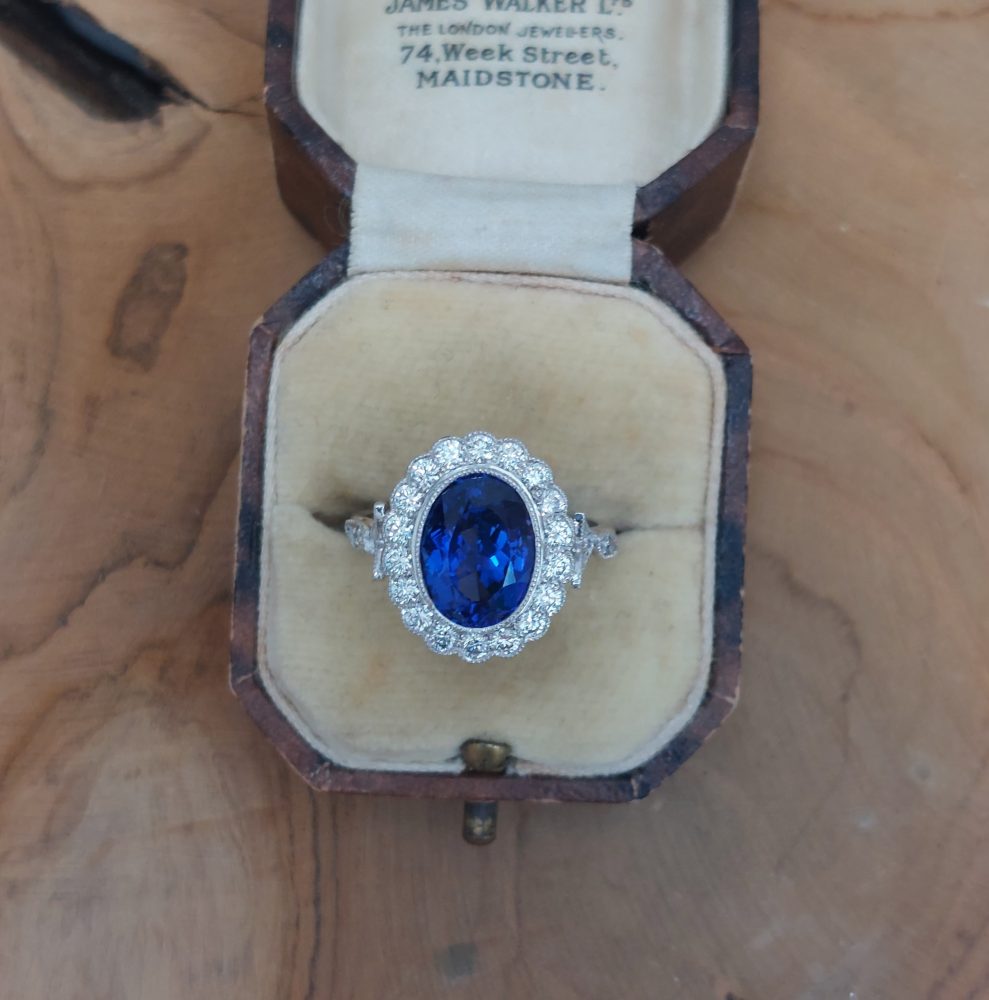 3.68ct Tanzanite And Diamond Cluster Ring