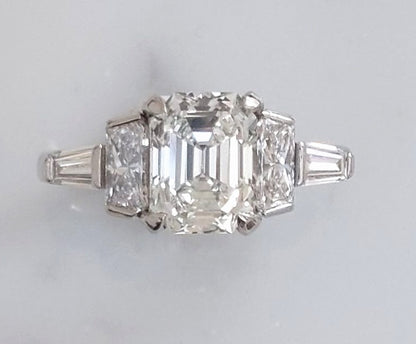 Vintage Art Deco Three stone diamond ring, emerald cut baguette cut platinum 2 carats