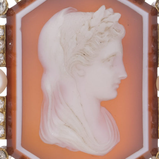 Victorian 18 Carat Yellow Gold Cameo Brooch/Pendant With Old Cut Diamonds And Pearls