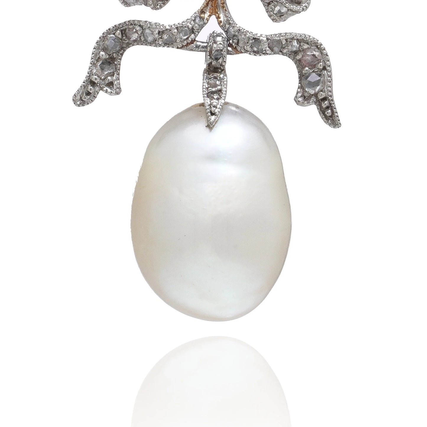 Edwardian 18 Carat Gold South Sea Pearl And Diamond Necklace