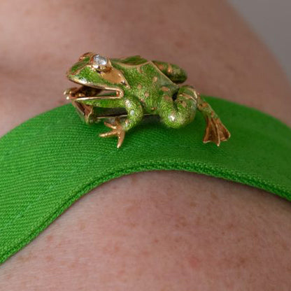 Vintage Van Cleef Arpels Diamond Green Enamel 18ct Yellow Gold Frog Brooch, with master mark Ste. J. for Atelier Janca