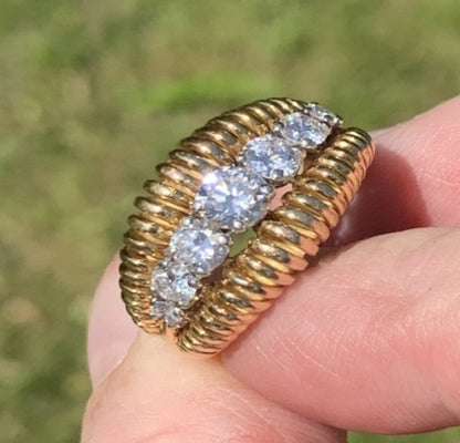 Van Cleef and Arpels Diamond 18ct Gold Ring