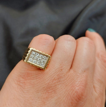 Van Cleef and Arpels Vintage 0.60ct Diamond and 18ct Gold Dress Ring