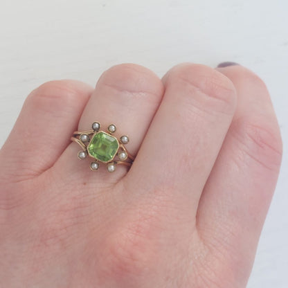 Victorian Antique Peridot and Pearl Ring