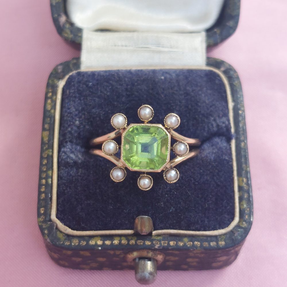Victorian Antique Peridot and Pearl Ring