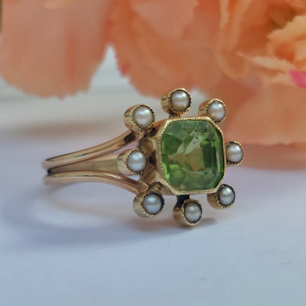 Victorian Antique Peridot and Pearl Ring