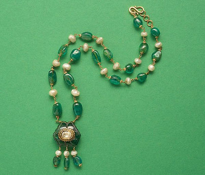 Antique Victorian Emerald, Diamond and 20ct Gold Necklace; emerald beads, pearls, Kundan set diamond in carved floral emerald pendant, India