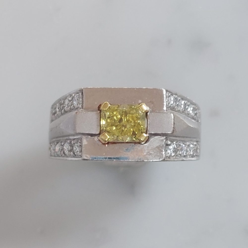 Vintage 0.50ct Yellow Diamond Band Ring