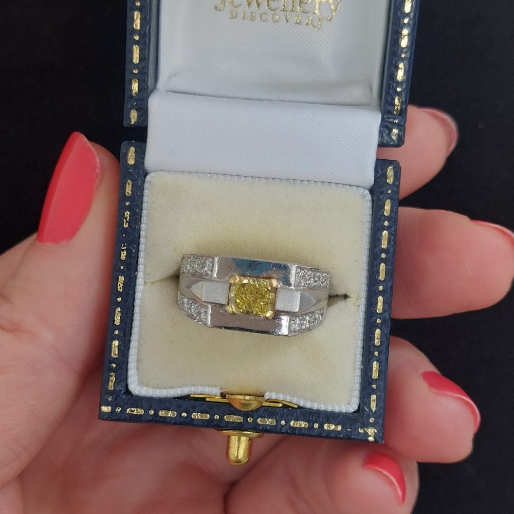 Vintage 0.50ct Yellow Diamond Band Ring