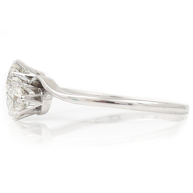 Vintage 0.95ct Diamond Toi et Moi Crossover Engagement Ring