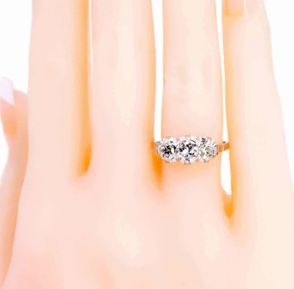 Vintage 0.95ct Old European Cut Diamond Three Stone Ring