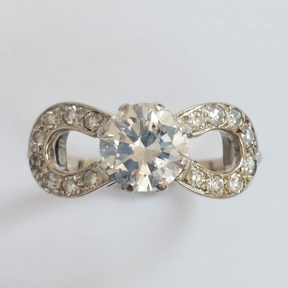 Vintage 1.10ct Diamond Solitaire Bow Ring