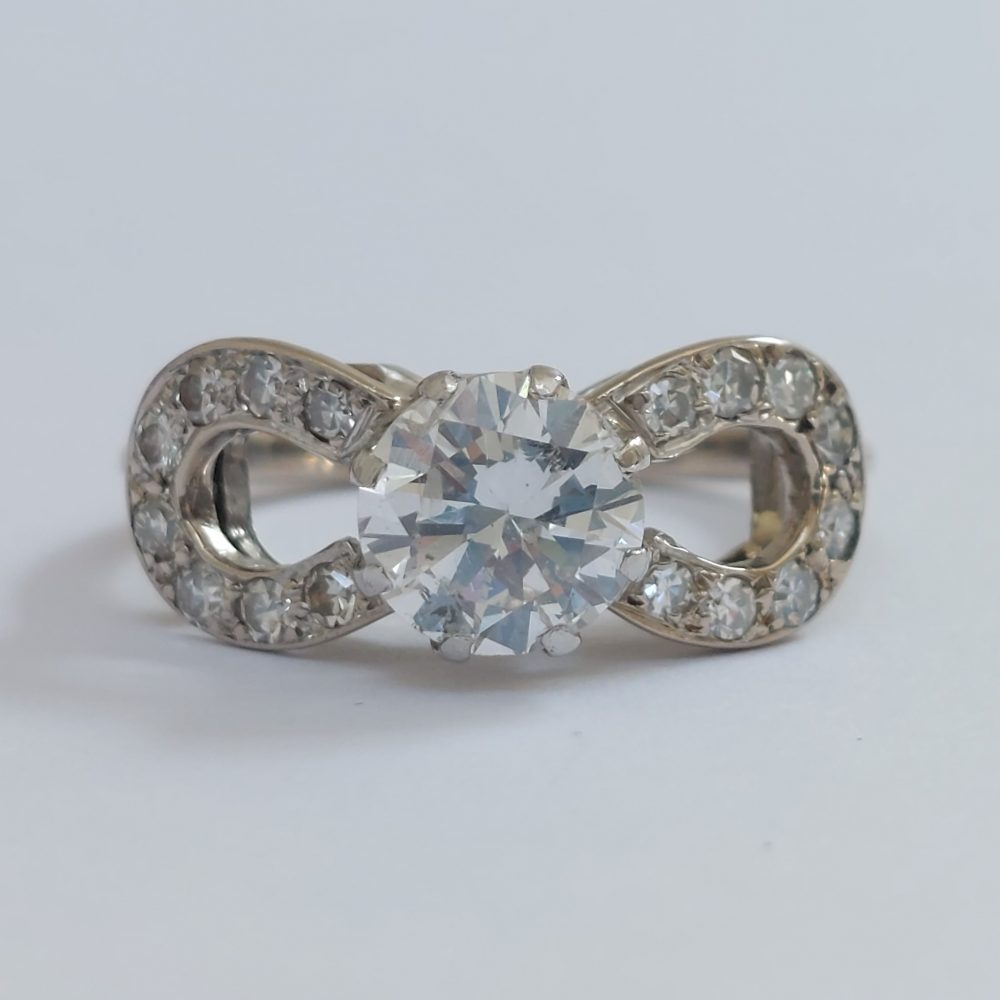 Vintage 1.10ct Diamond Solitaire Bow Ring