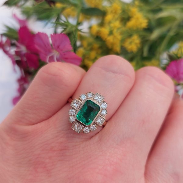 Vintage 1.50ct Emerald and Diamond Tablet Cluster Ring