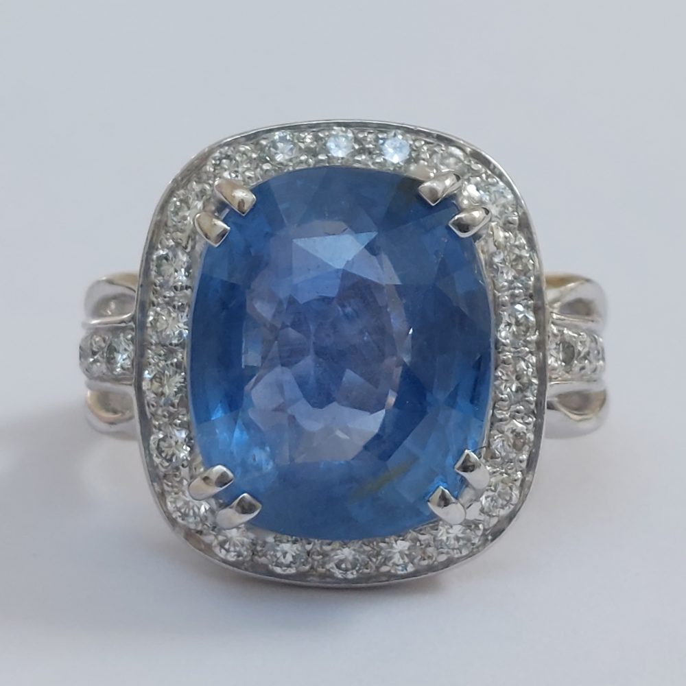 Vintage 11.55ct Sapphire and Diamond Cluster Ring