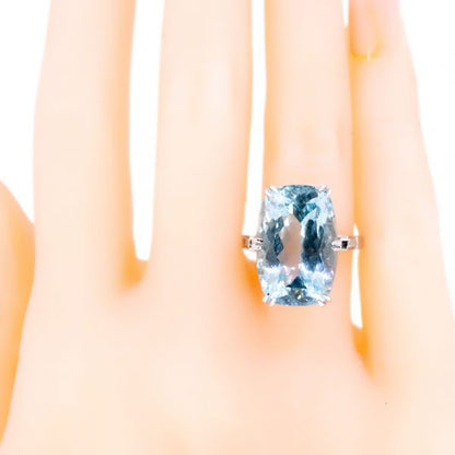 Vintage 14ct Aquamarine and Diamond Dress Ring