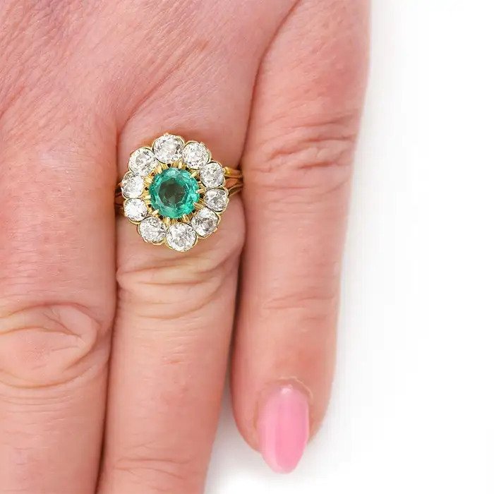 Vintage 2.70ct Emerald and 3.20ct Old Cut Diamond Cluster Engagement Ring in 18ct Yellow Gold, Circa 1940s