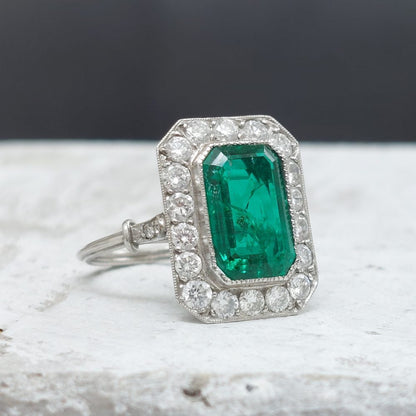 Vintage 2ct Emerald and Diamond Dress Ring DB5