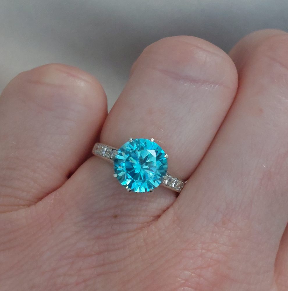 Vintage 3.75ct Blue Zircon and Diamond Set Ring