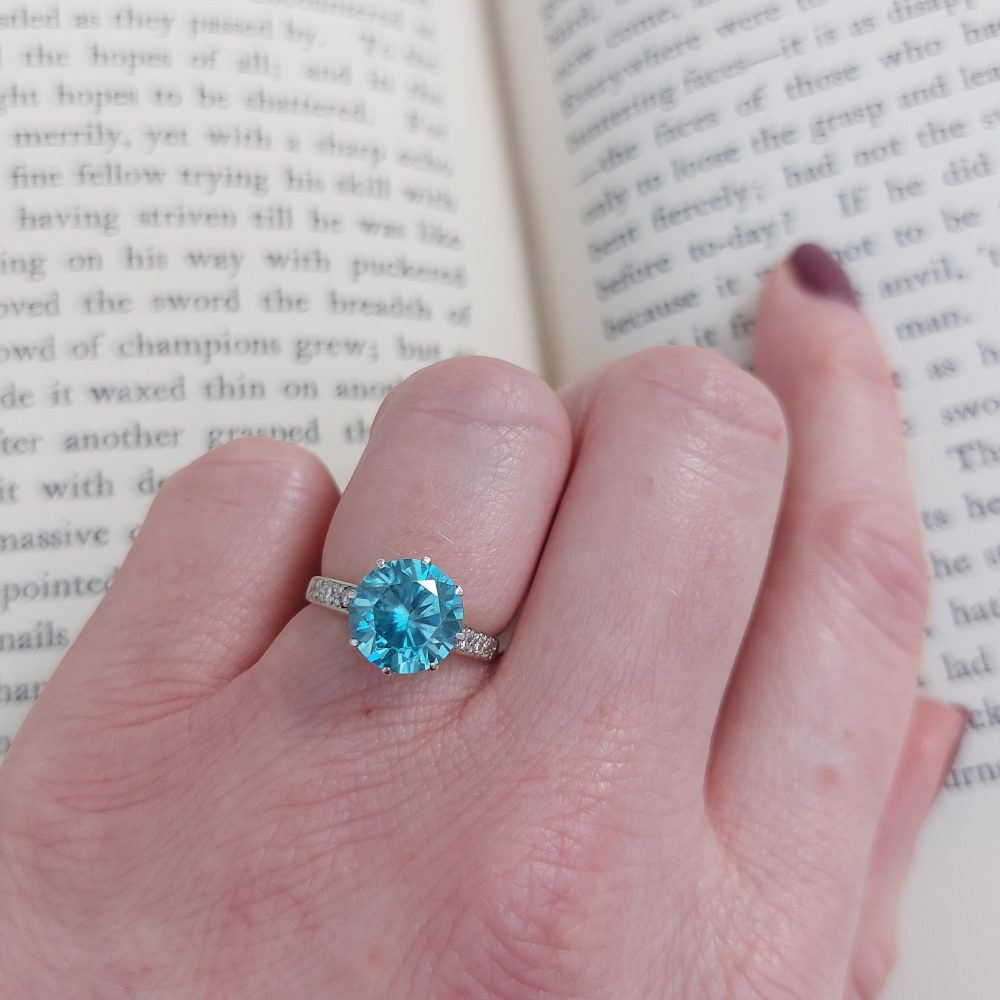 Vintage 3.75ct Blue Zircon and Diamond Set Ring