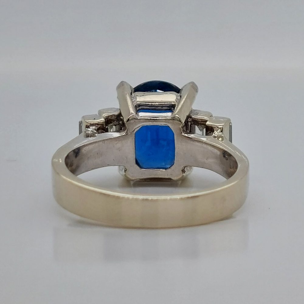 Vintage 4.50ct Sapphire and Baguette Cut Diamond Ring