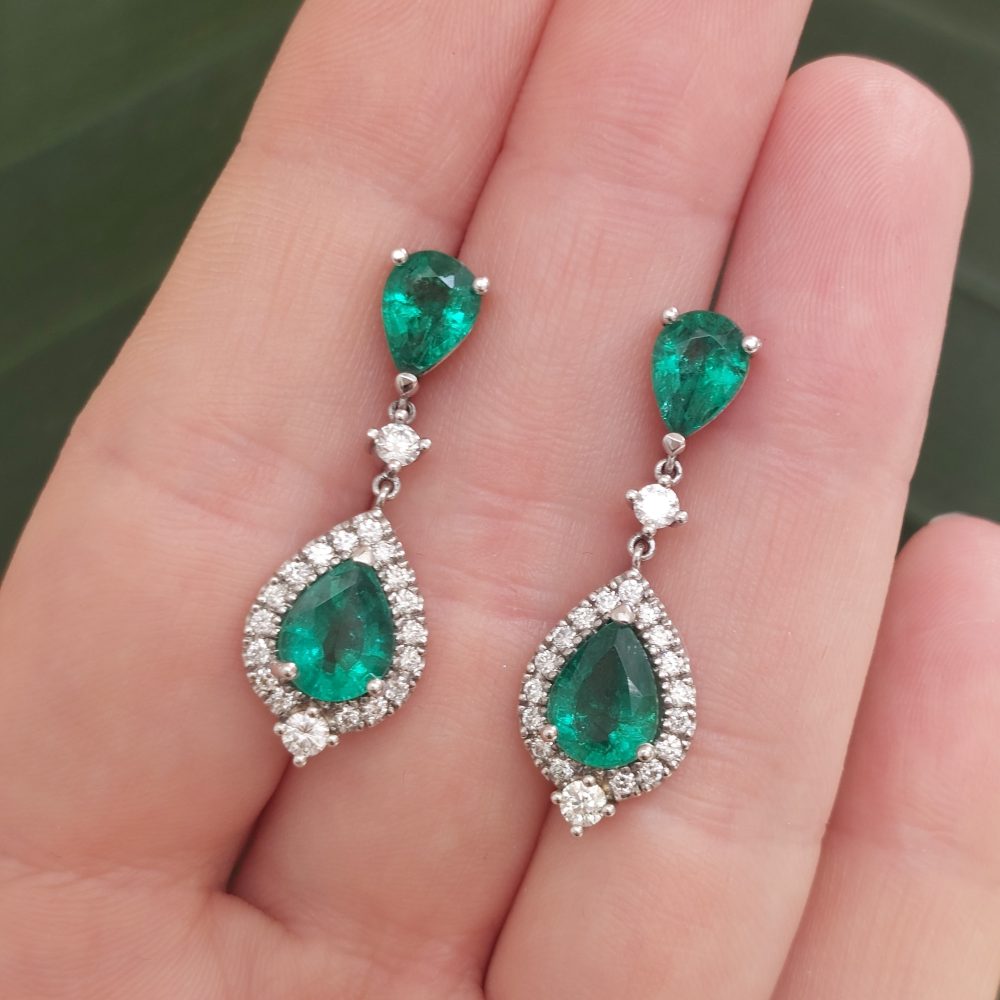 Vintage 4.75ct Emerald and Diamond Drop Earrings