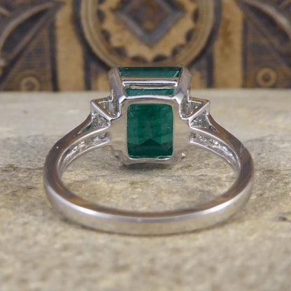 Vintage 5.62ct Emerald and Diamond Ring