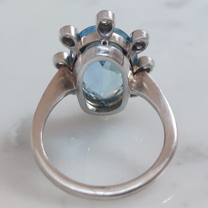Vintage 5cts Aquamarine and Diamond Ring