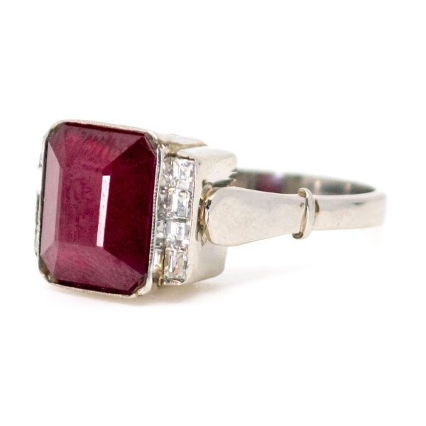 Vintage 6 Carats Ruby & Diamond Platinum Ring