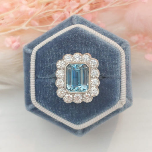 Vintage 8ct Aquamarine and Diamond Cluster Ring