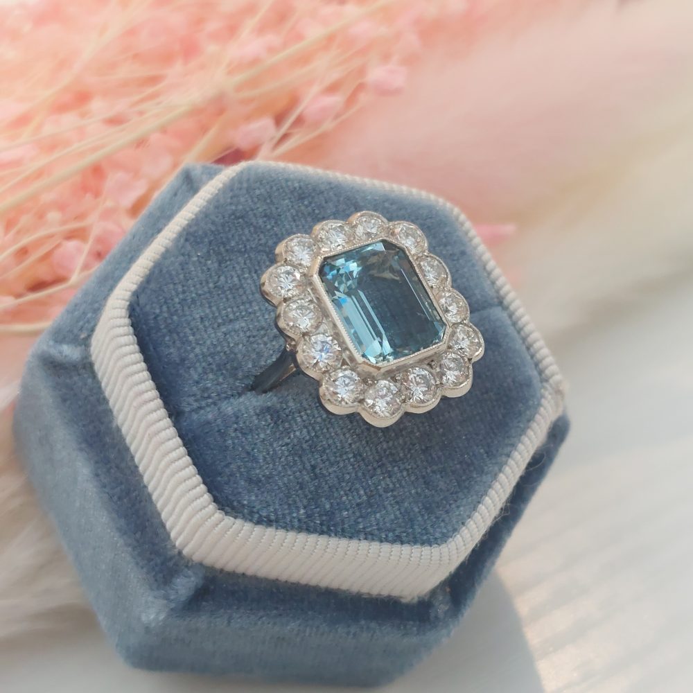 Vintage 8ct Aquamarine and Diamond Cluster Ring